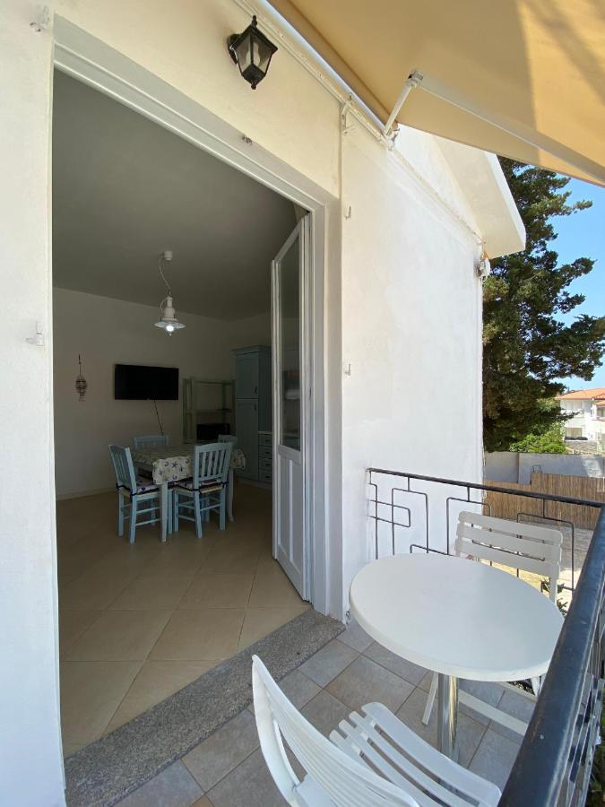 Sabrina Apartments Porto Pino Esterno foto