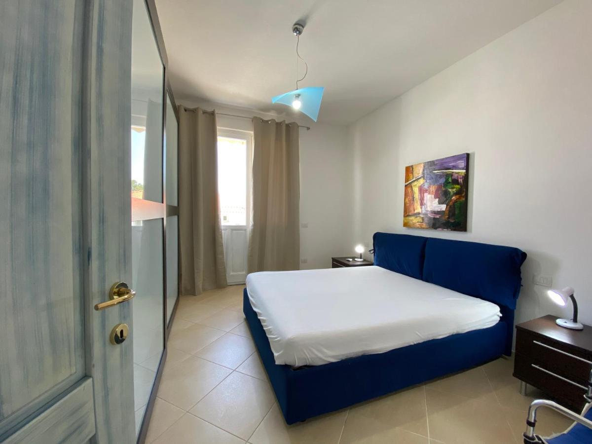 Sabrina Apartments Porto Pino Esterno foto